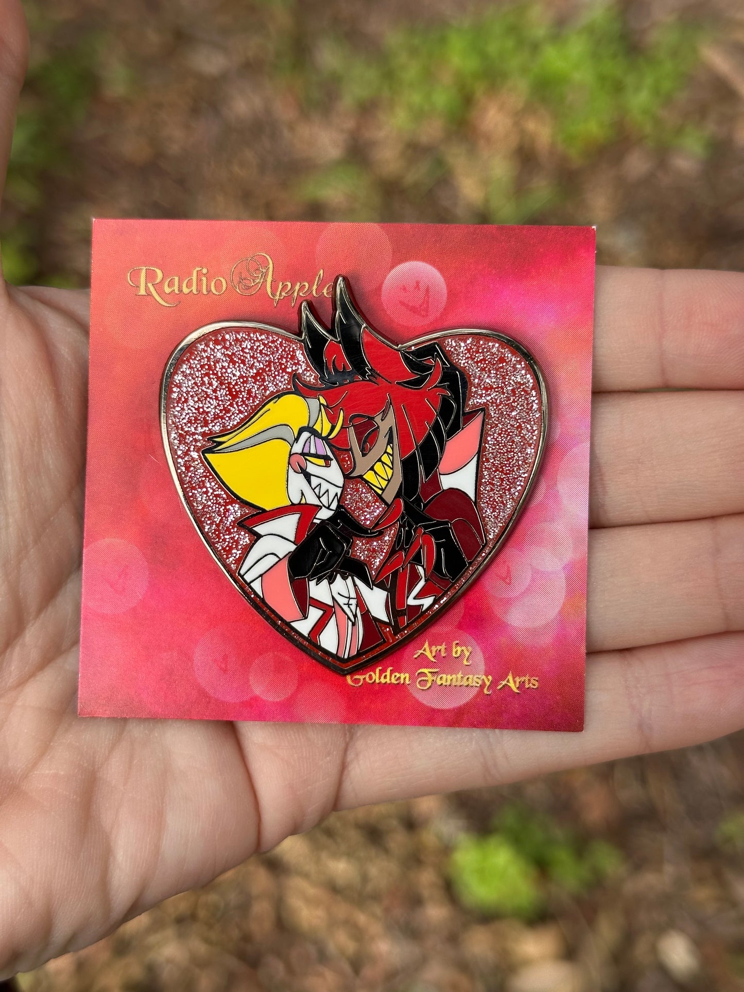 RadioApple Alastor Lucifer Heart Glitter Pin Black Nickel 50 mm