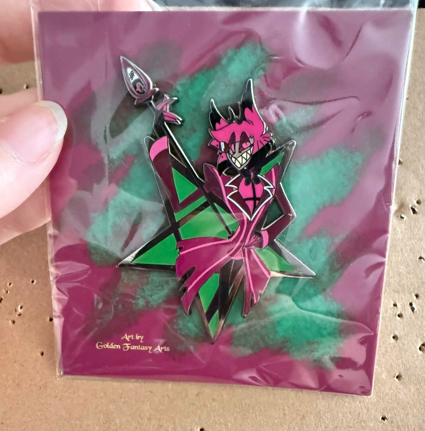 Pin club exclusive de-stash
