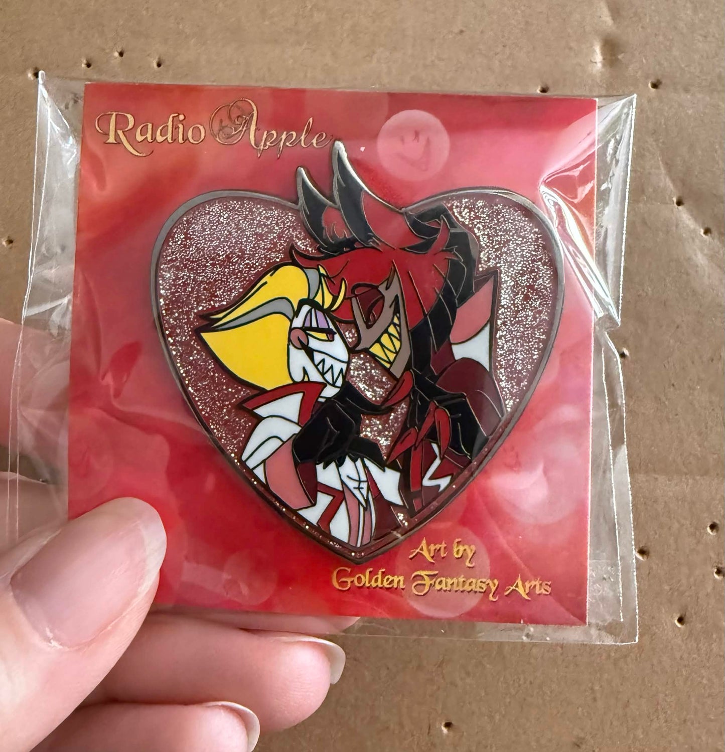 Pin club exclusive de-stash