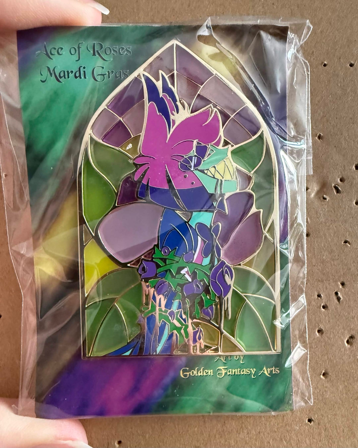Pin club exclusive de-stash